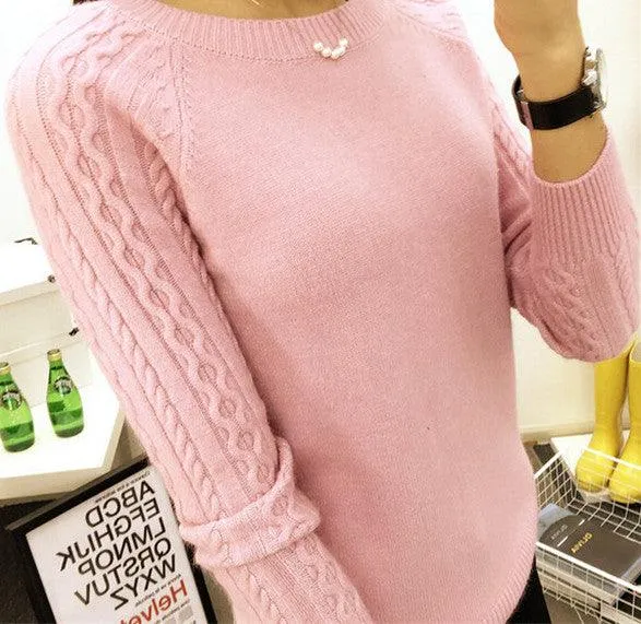 FITTED SWEATER WITH CABLEKNIT SLEEVES