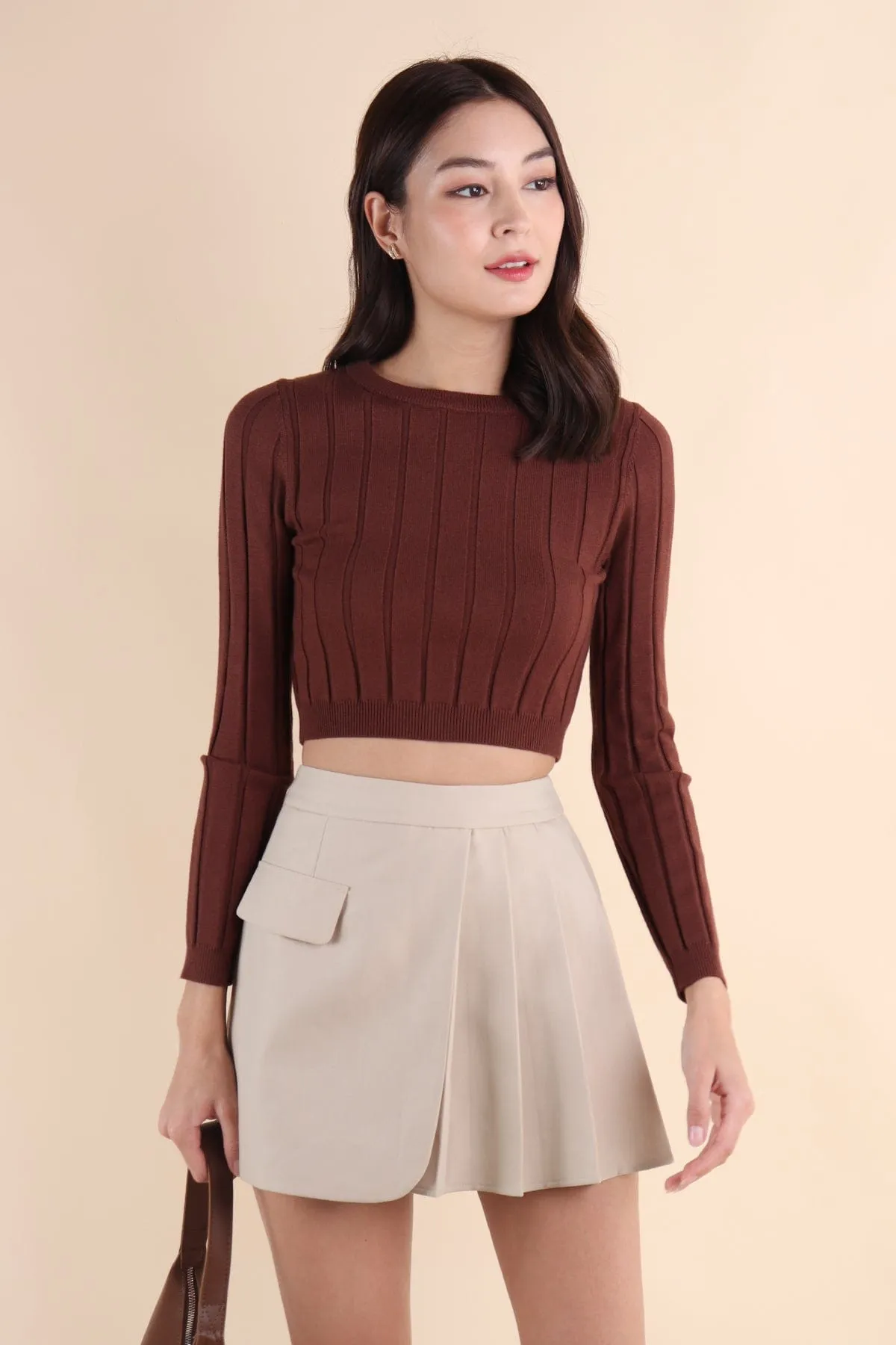 KERRI PLEATED SKIRT IN KHAKI