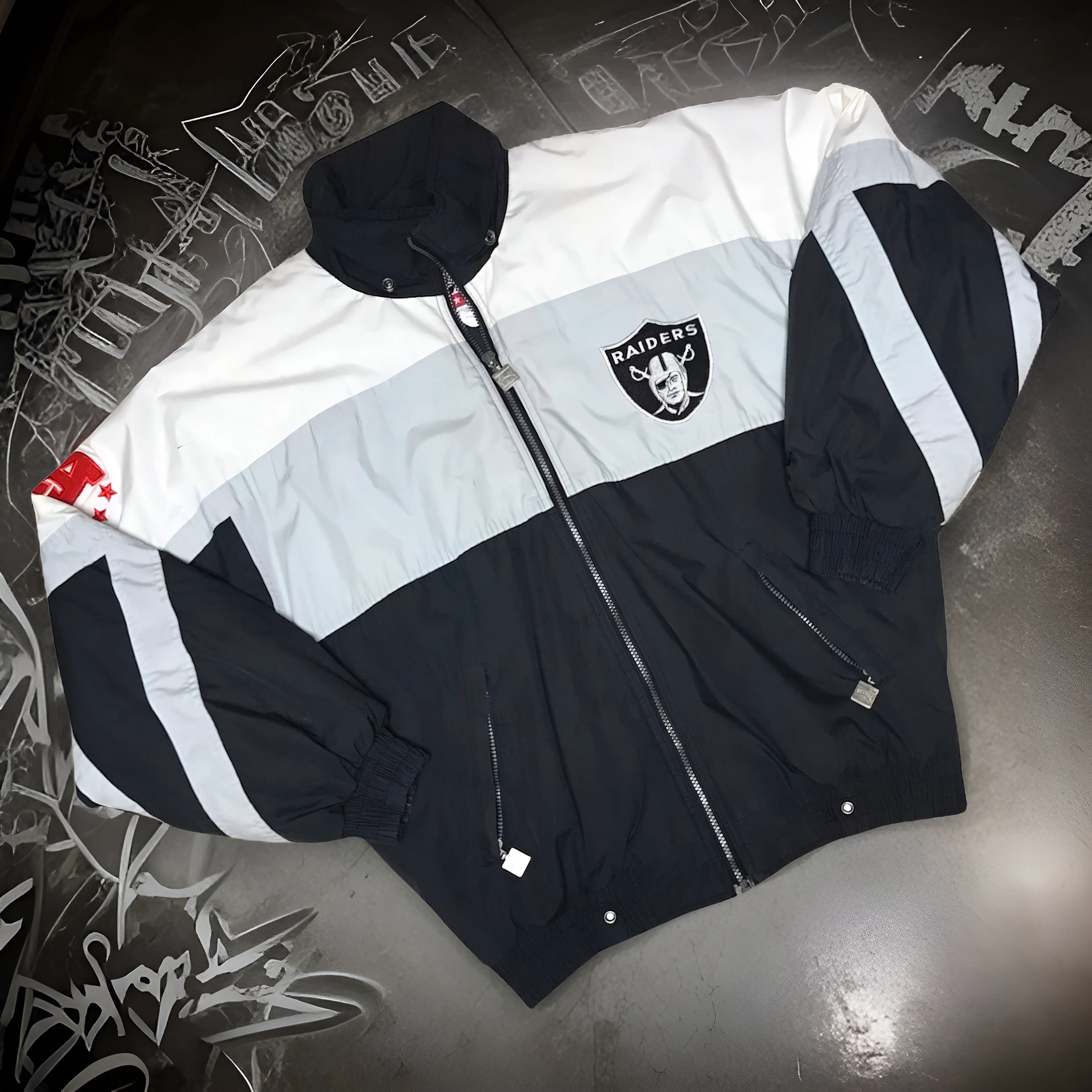 *<PRE-LOVED>* *RAIDERS* (NFL) VINTAGE 90'S NUTMEG JACKET