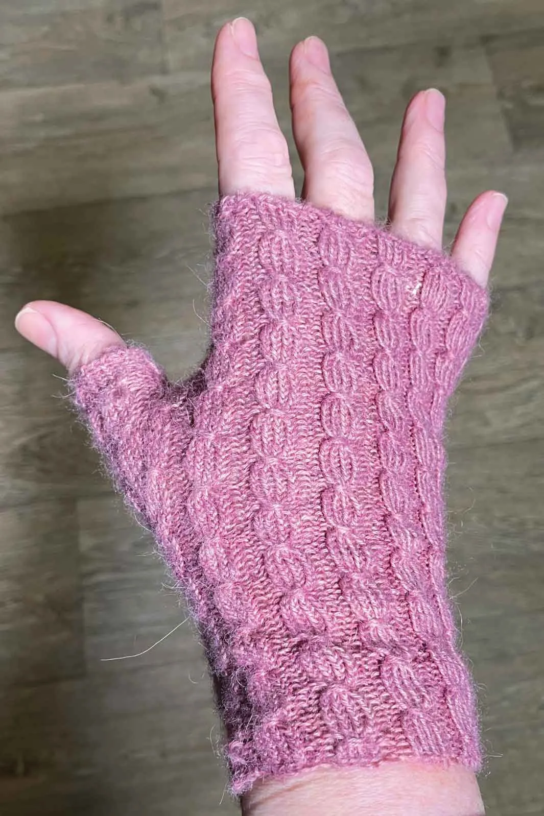 Pattern: Soliloquy Bamboo Gloves