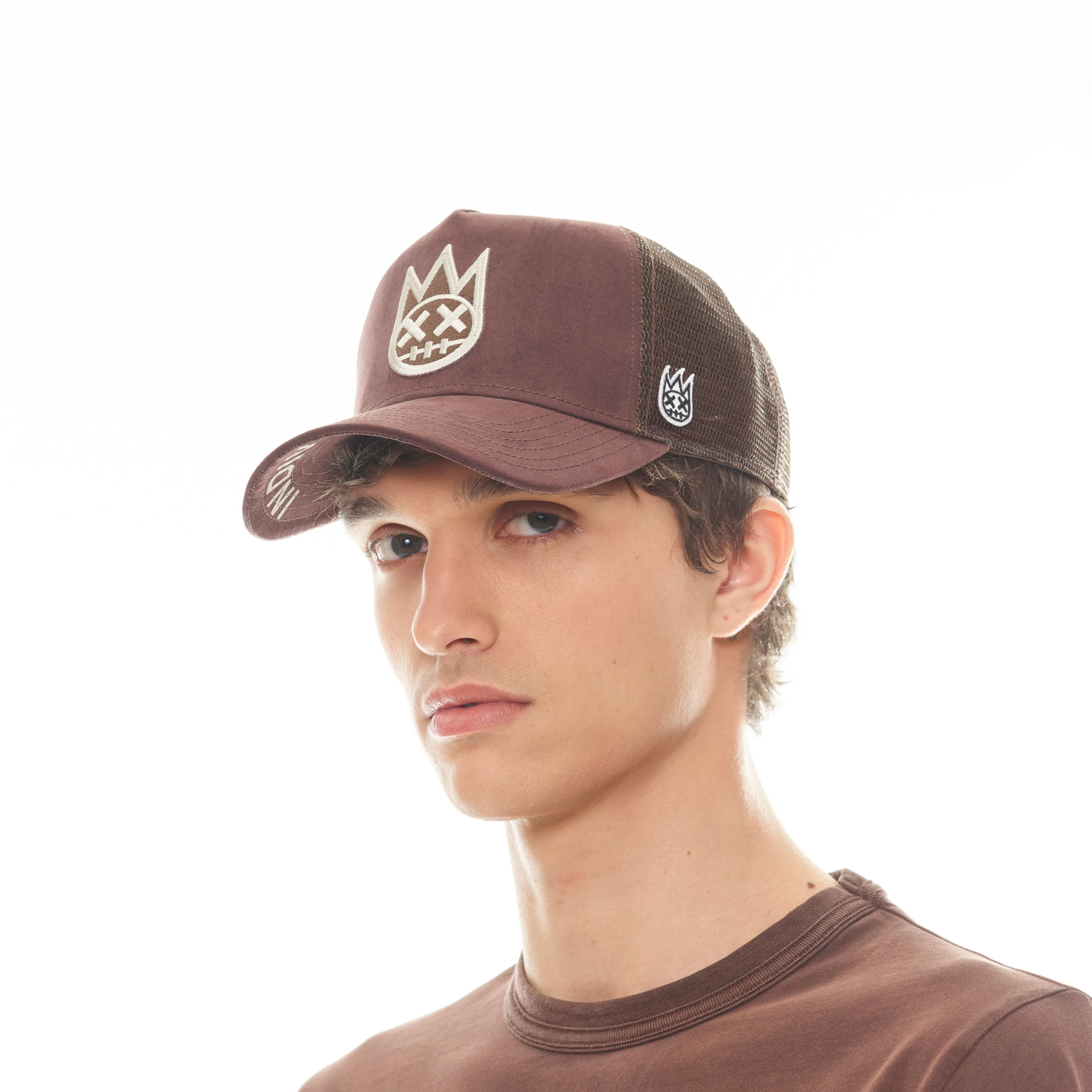 SHIMUCHAN LOGO MESH BACK TRUCKER HAT IN VINTAGE BROWN