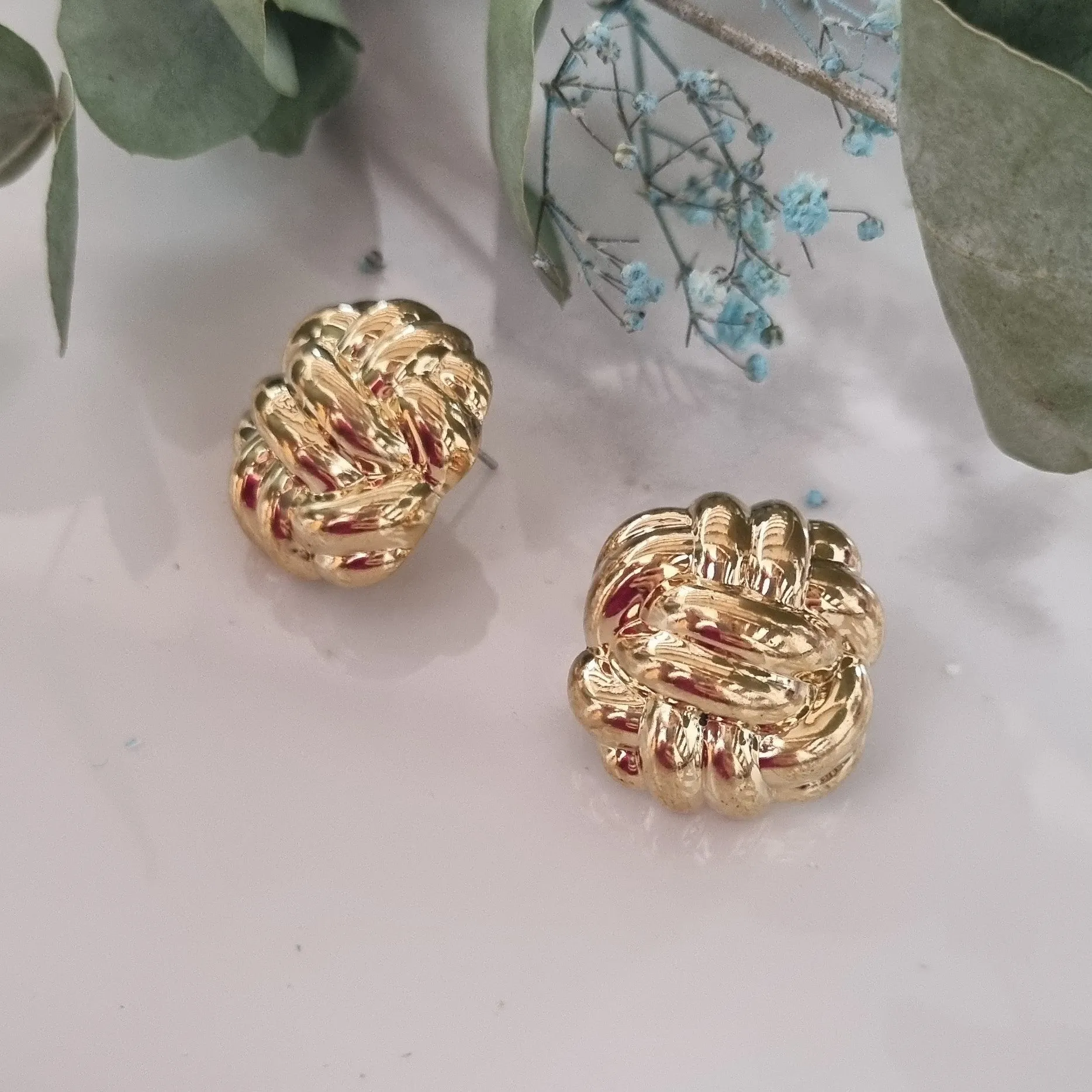 Vintage earrings - Buns