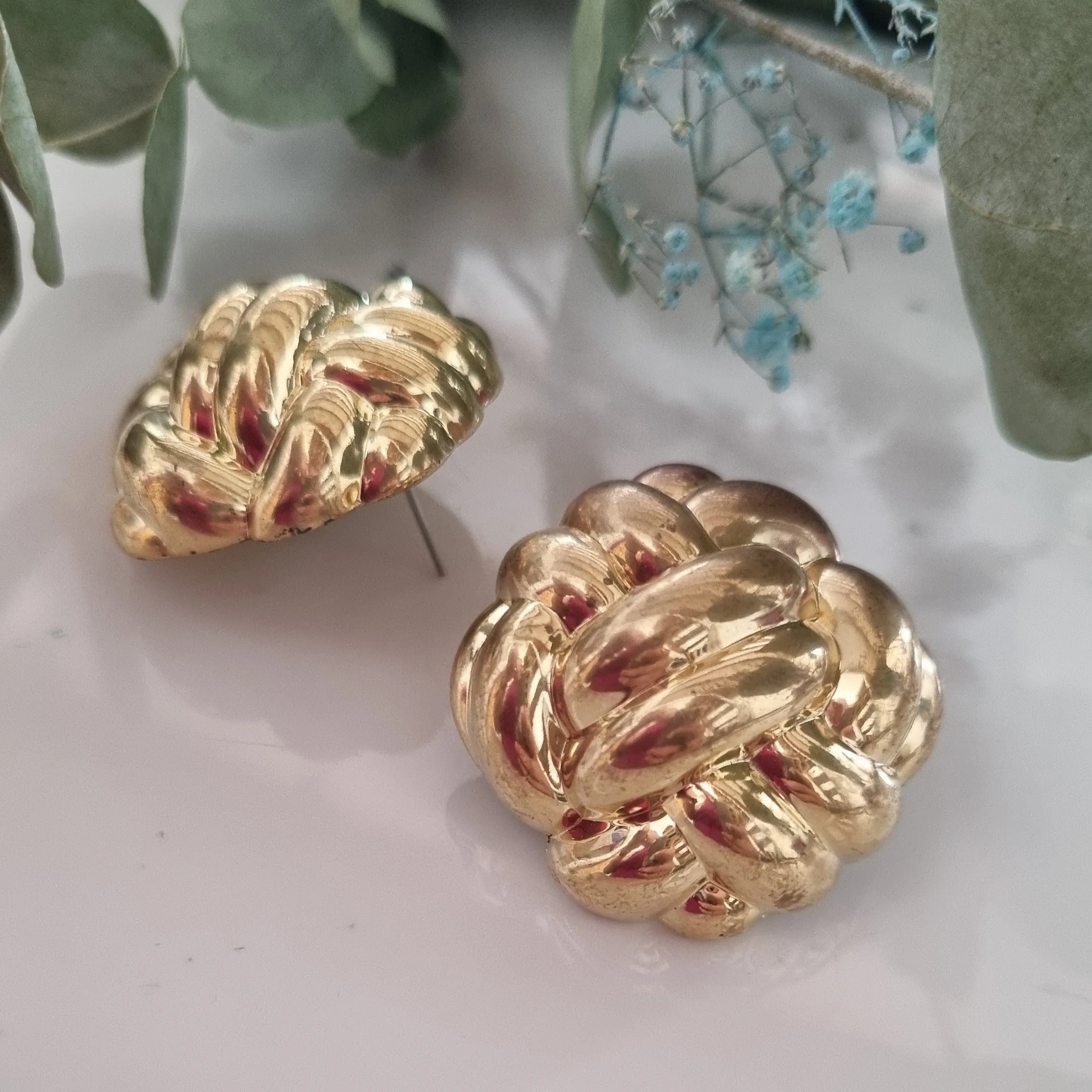 Vintage earrings - Buns